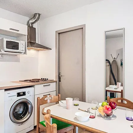 Les Pins-14 By Interhome